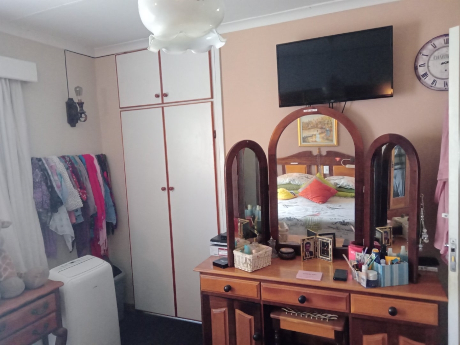 4 Bedroom Property for Sale in Noorsekloof Eastern Cape